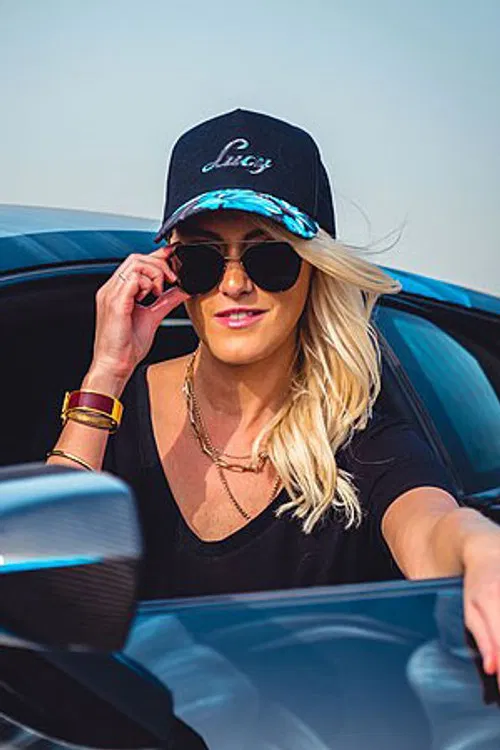 Alexandra Mary Hirschi profile