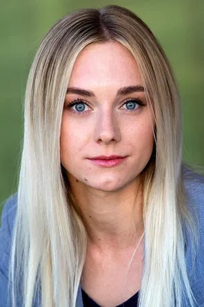 Stefania Barr profile