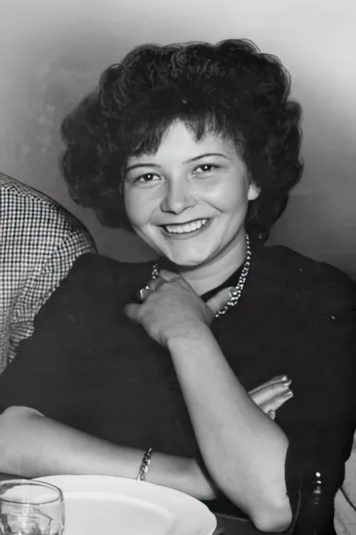 Claire Brilletti profile