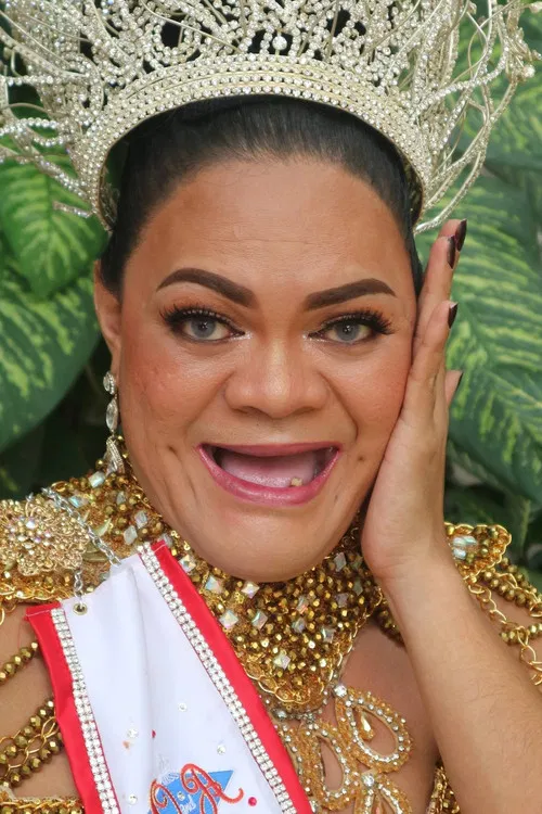 Juliana Parizcova Segovia profile