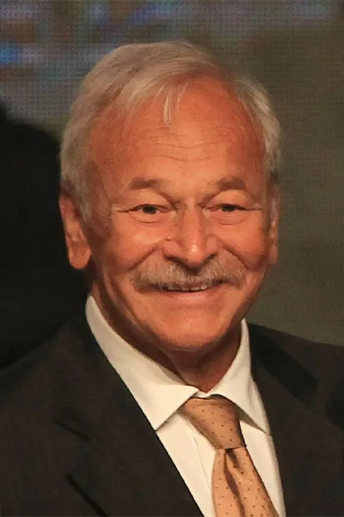 Kamil Sönmez profile