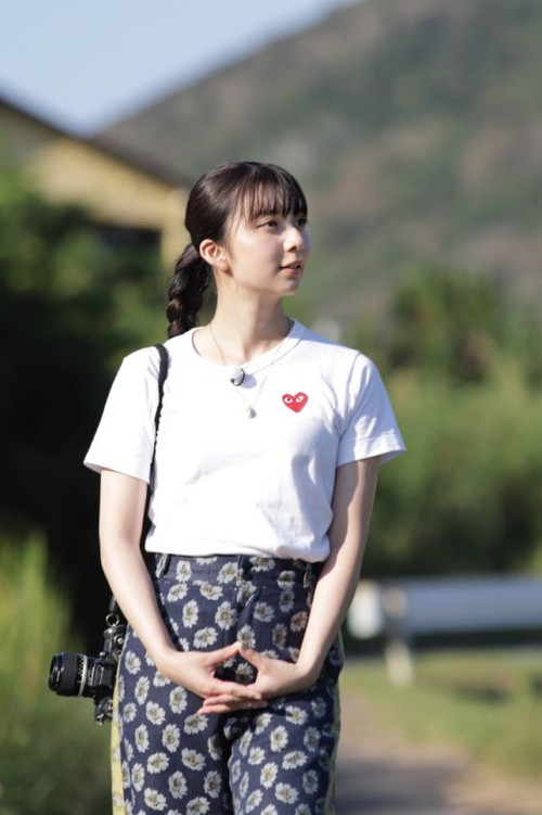 世界遺産の島・奄美大島を上白石萌歌が旅する poster