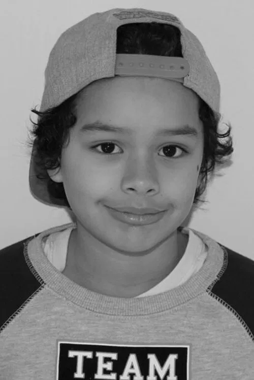 Santiago de la Cortina profile