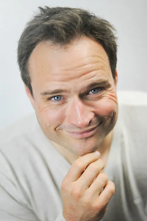 Oliver Erenyi profile