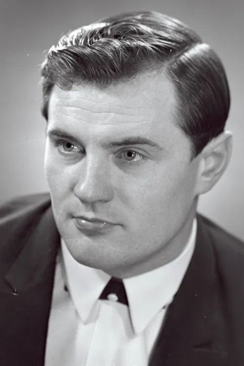 Robert Gutman profile