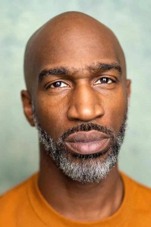 Roger Ajogbe profile