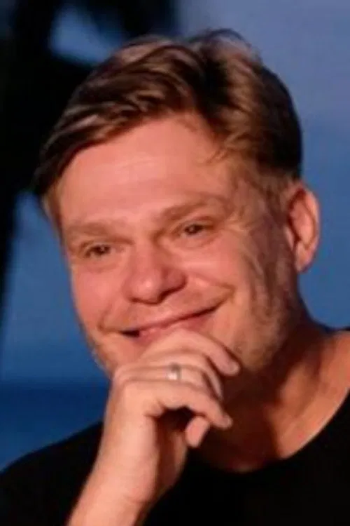 Oliver Ackermann profile