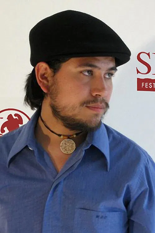 César Ámigo Aguilar profile