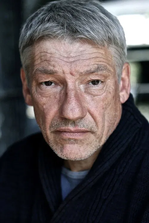 Simon Armstrong profile