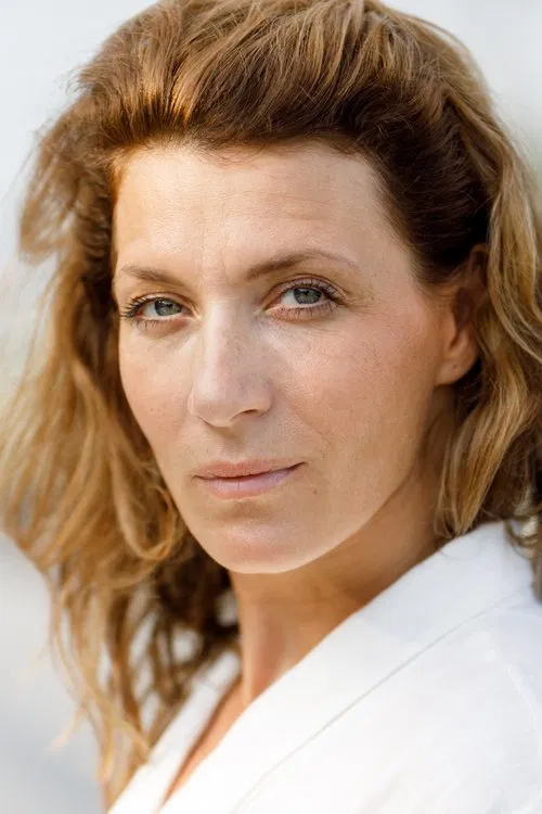 Caroline Frank profile