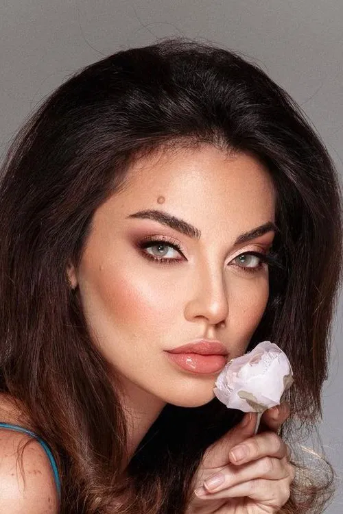 Douja Hijazi profile