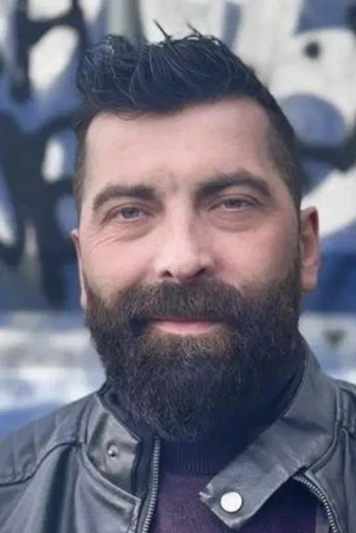 Andy John Noble profile