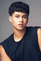 Kyle Echarri profile