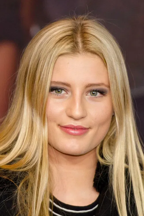 Luna Schweiger profile