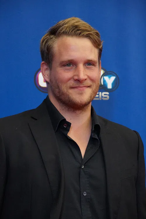 Alexander Koll profile