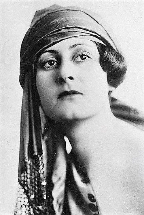 Marcia Manon profile