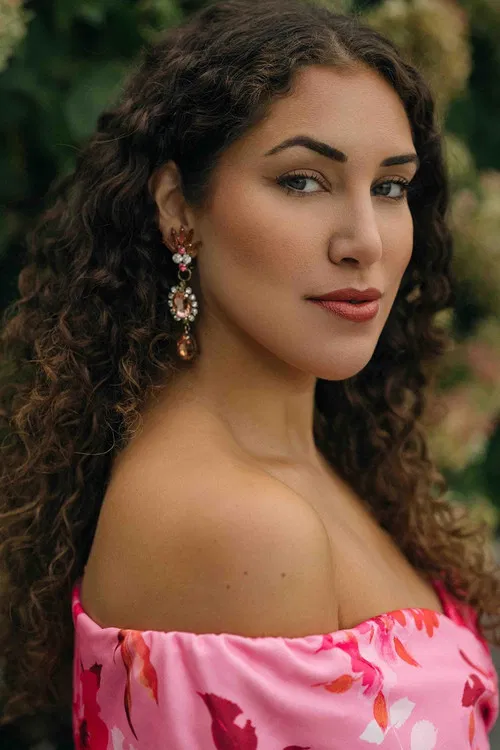 Yasmine Alice profile