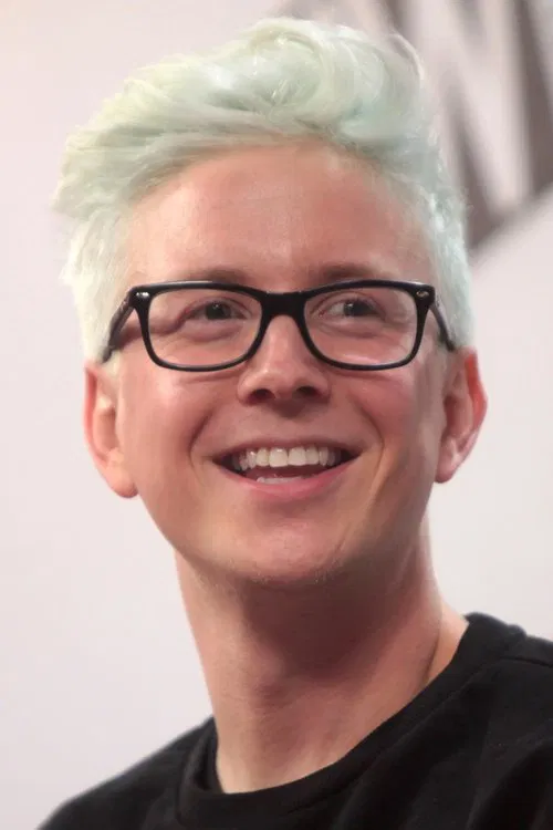 Tyler Oakley profile