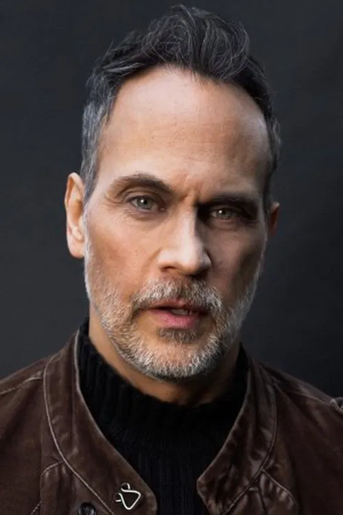 Todd Stashwick profile