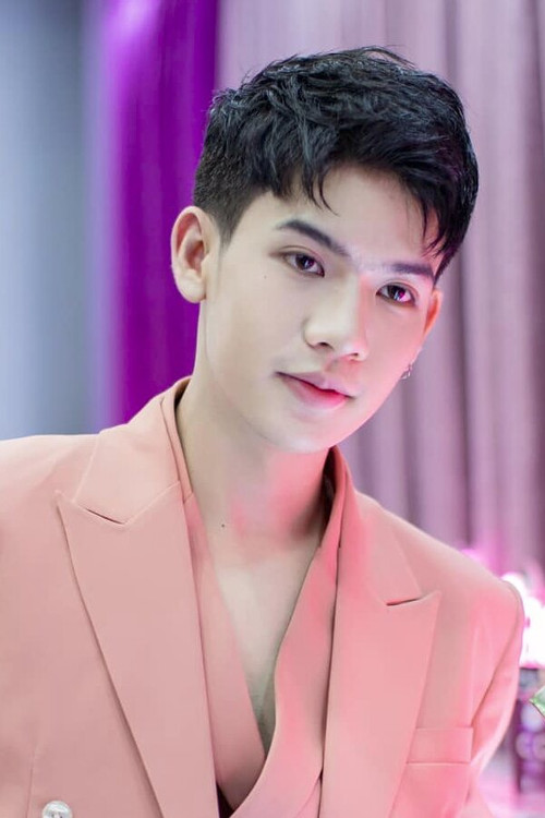 Pyi Niein Han profile