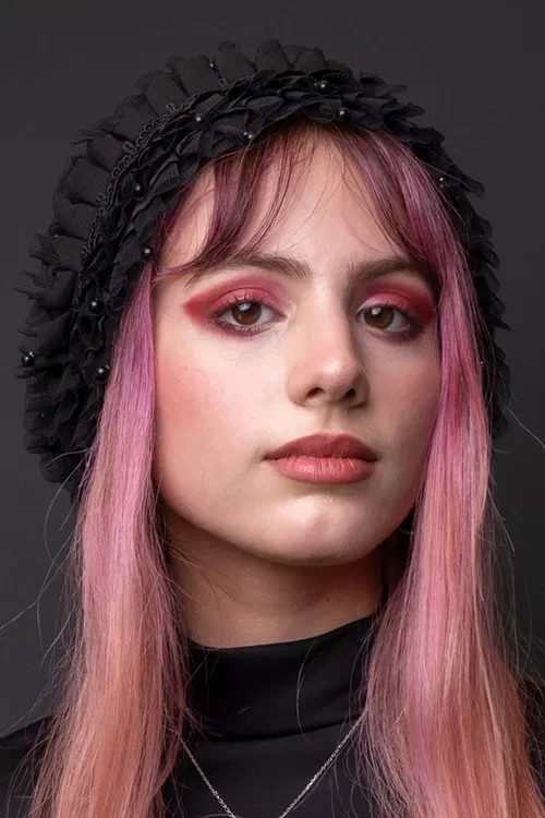 Yas Farkhondeh profile