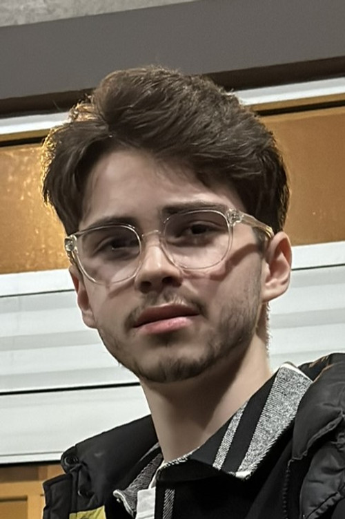 Daniel Cossio profile