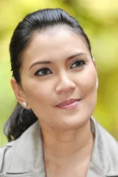 Rebecca Tumewu profile