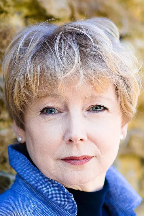 Stephanie Connell profile