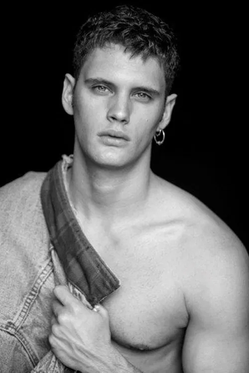 Joan Pedrola profile