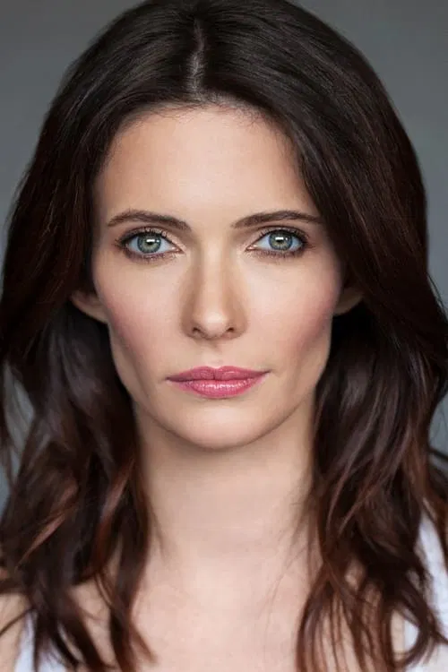 Elizabeth Tulloch profile