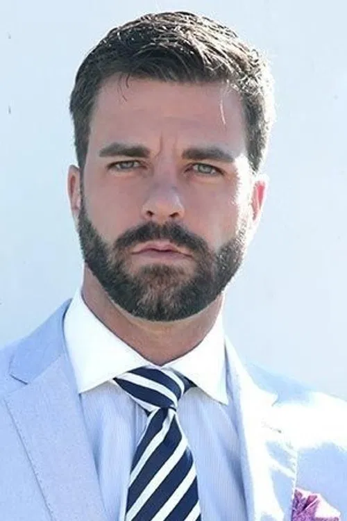 Hector De Silva profile