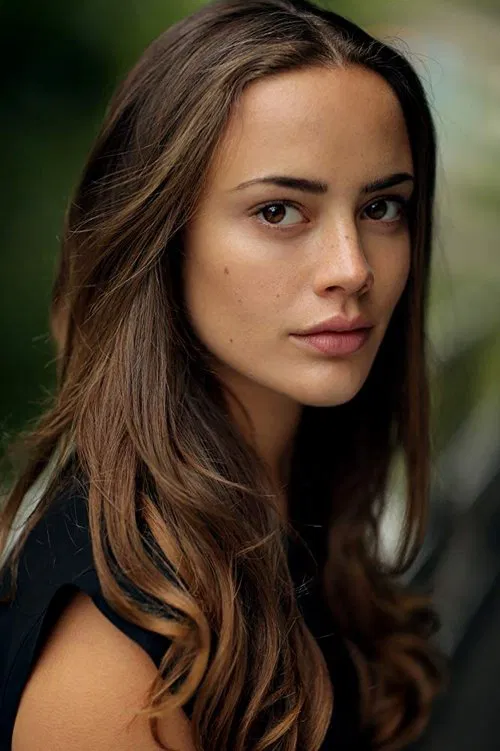 Sophie Robertson profile