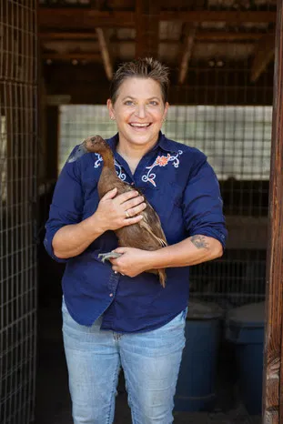 Duskie Estes profile