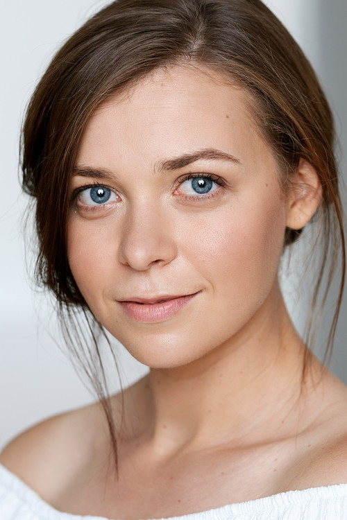 Liza Paturel profile