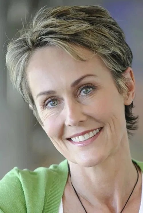 Lenore Smith profile