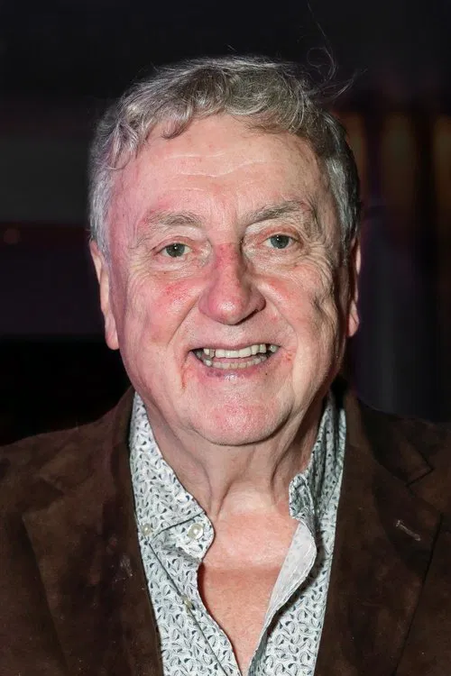 Desmond Barrit profile