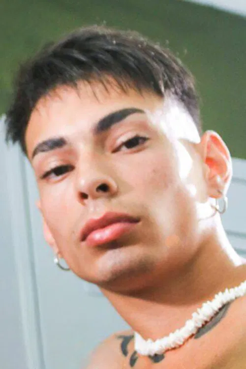 Ema Martinez profile