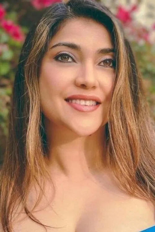 Sarah Azhari profile