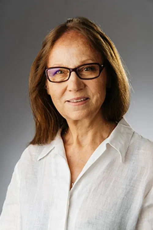 Mirosława Marcheluk profile