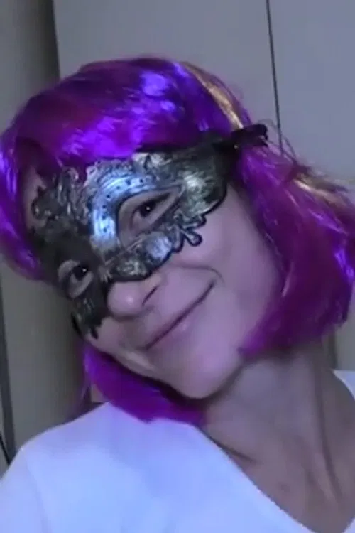 Lara Del Santo profile