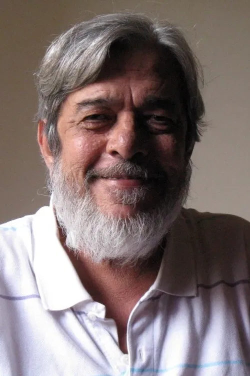 Saeed Akhtar Mirza profile