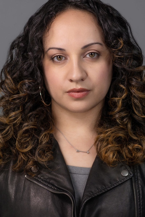 Adriana Medina profile