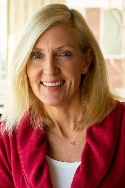 Lynne Langdon profile