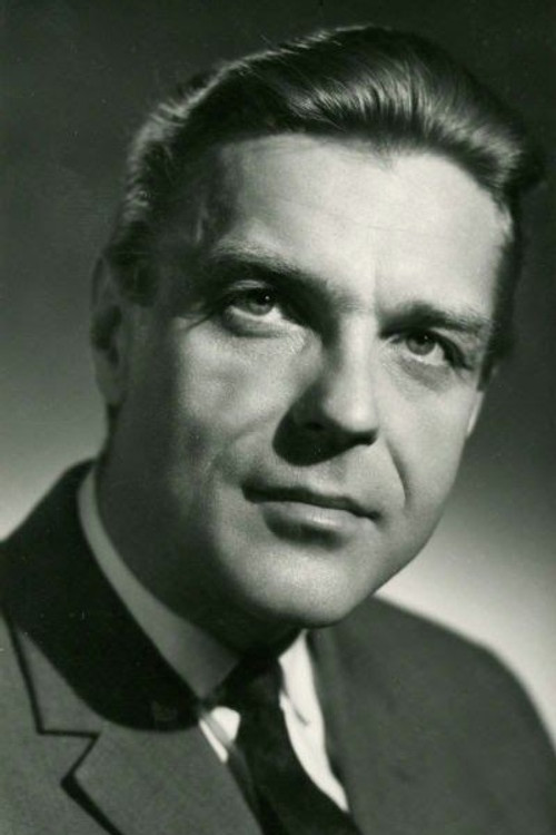 Nándor Tomanek profile