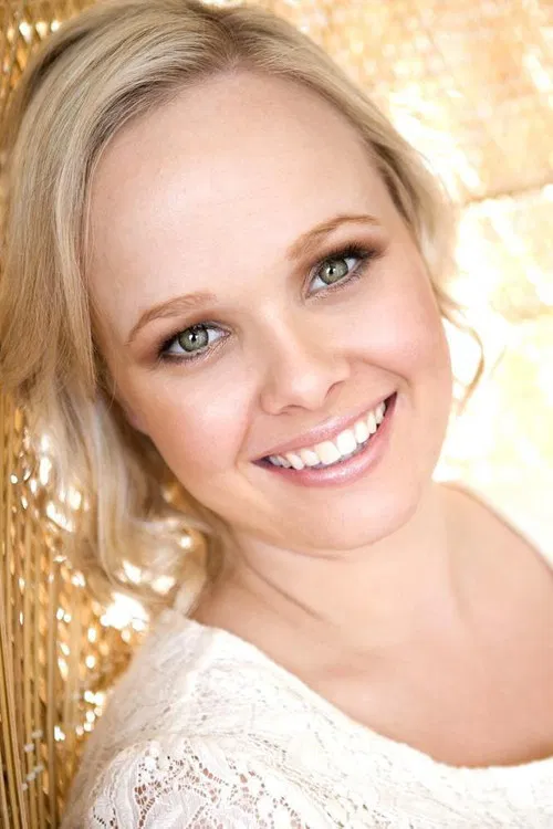 Katie Robertson profile