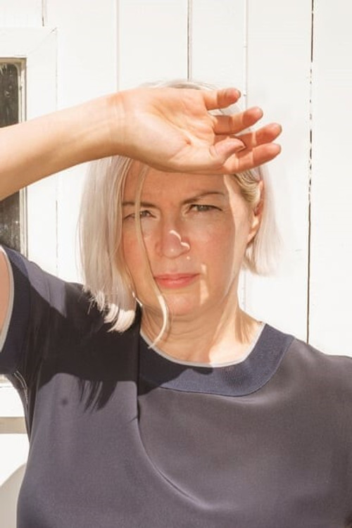 Elizabeth Price profile