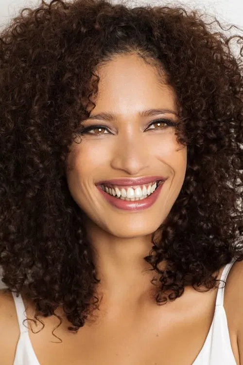 Rhavine Chrispim profile