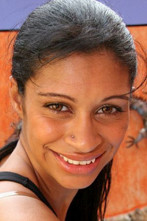 Emanuelle Diniz profile