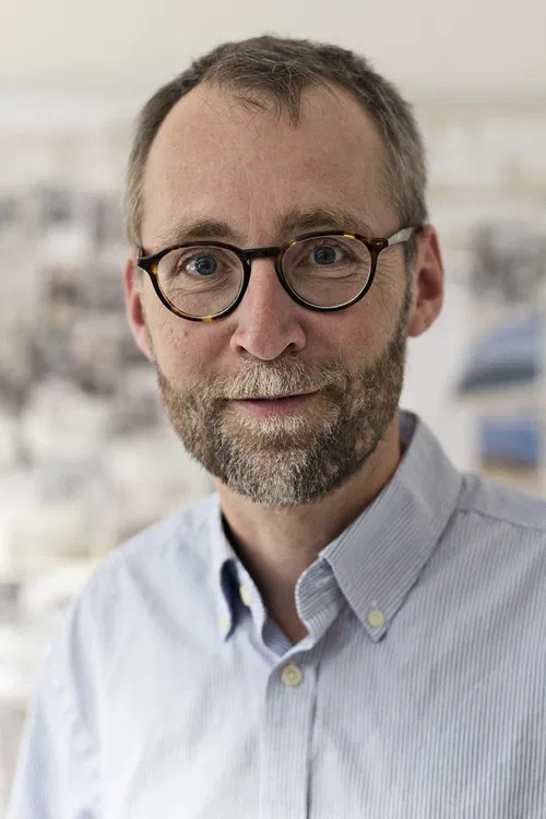 Tom Buk-Swienty profile