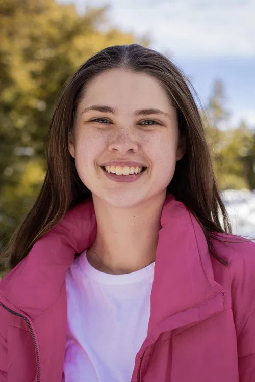 Eliana Henry profile